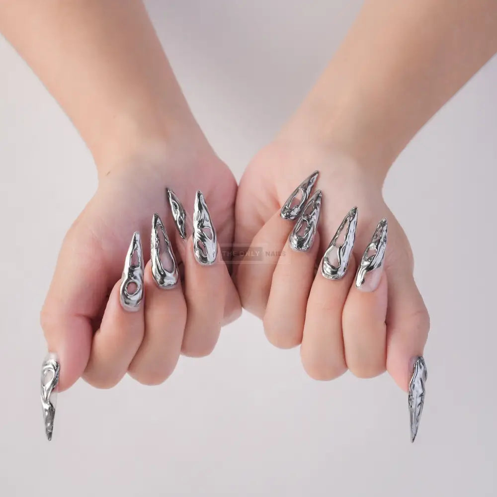 Anti Hero Silver - Long