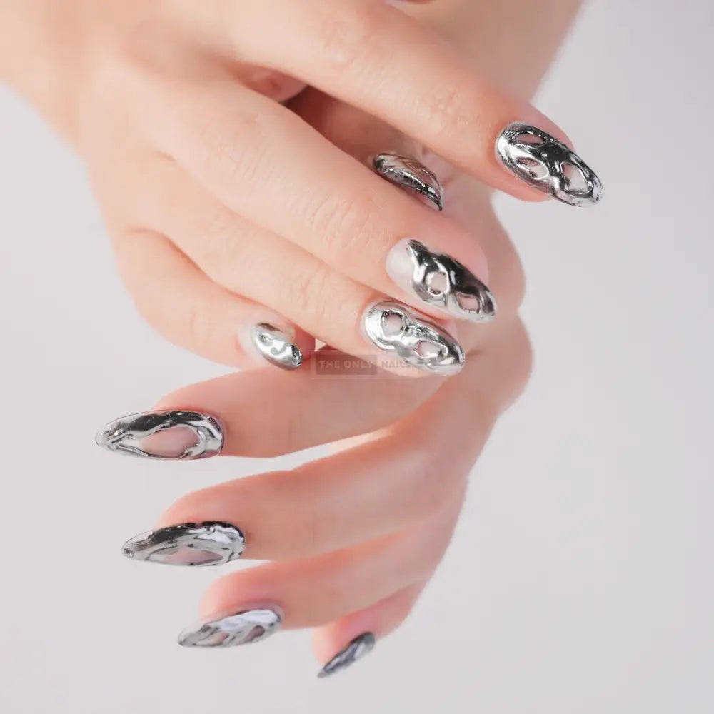 Anti Hero Silver - Medium