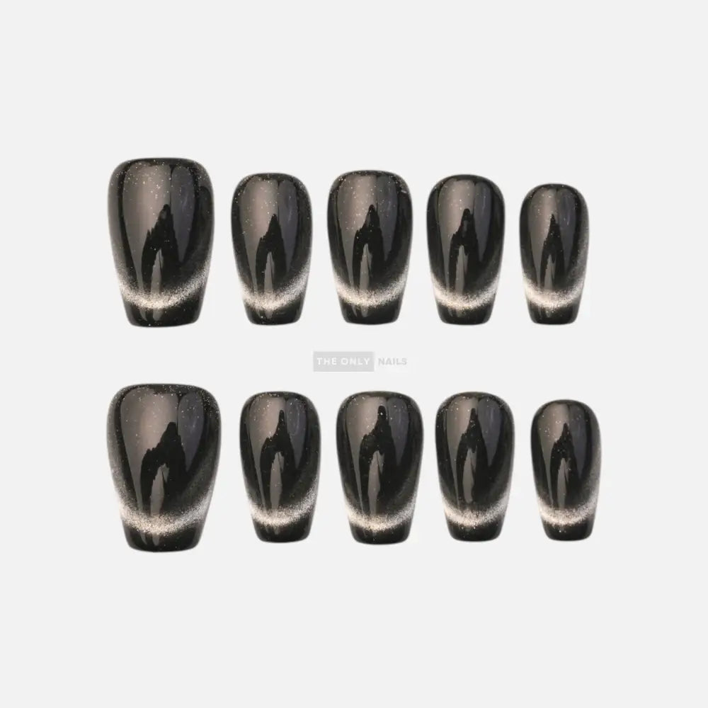 Black Cat Eye - Medium