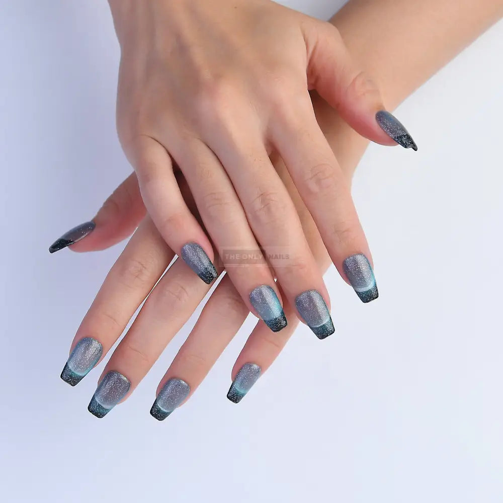 Blue Cat Eye - Medium