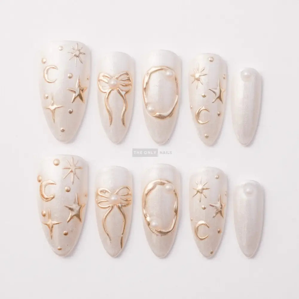 Celestial Medium Almond