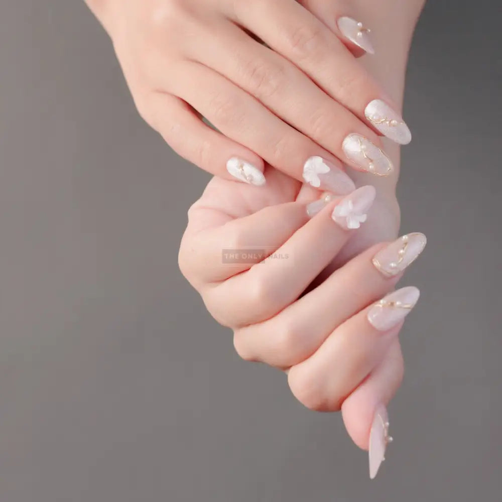 Elegant Ribbon -Gold