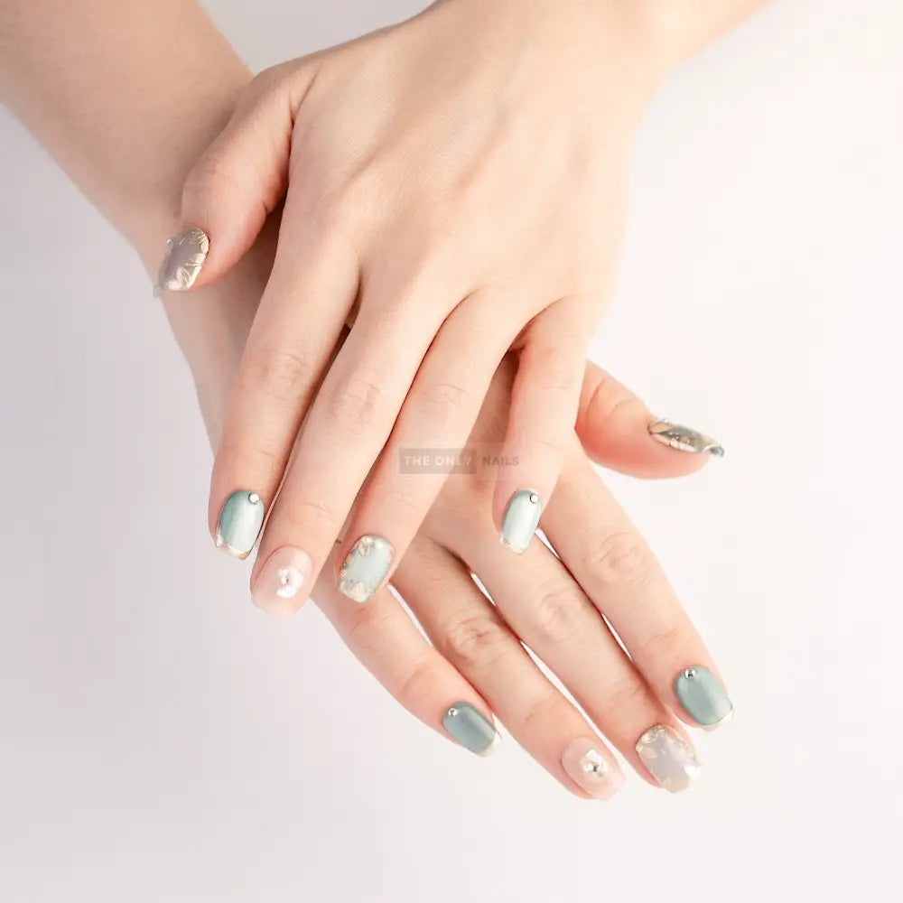 Jade Bloom - Short Square